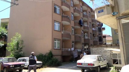Samsun'da 3.kattan düşen çocuk ağır yaralandı