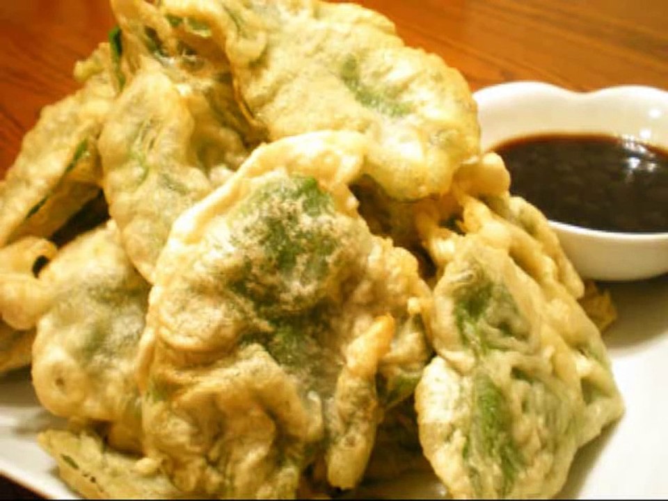 The Food Channel - Cooking Crispy Spinach