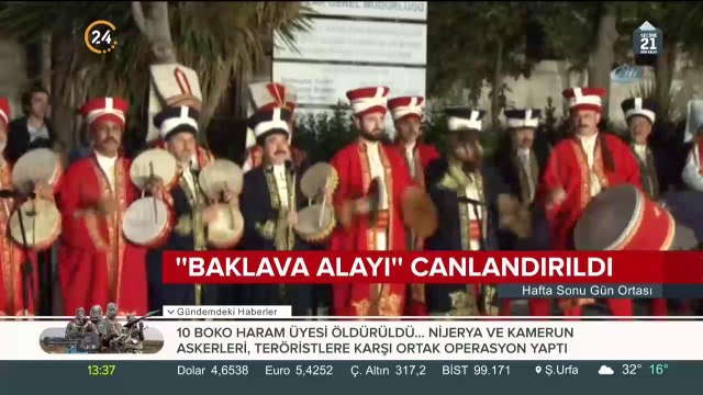 Yeniçeriler mehteran eşliğinde yürüdü, Baklava Alayı