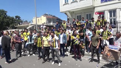 Spor Fenerbahçe Taraftarının Stat Dışındaki Heyecanlı Bekleyişi Sürüyor - Hd