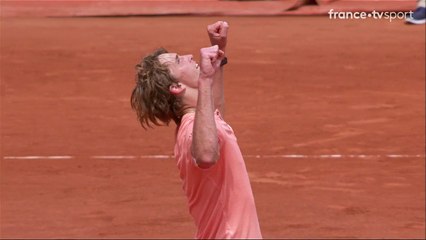 Roland-Garros 2018 : Zverev vient à bout de Khachanov en 5 sets !