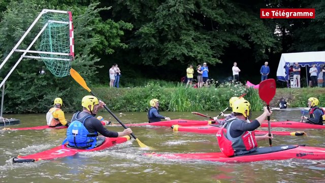 Dinan. Kayak polo : la discipline s'arrime en Rance