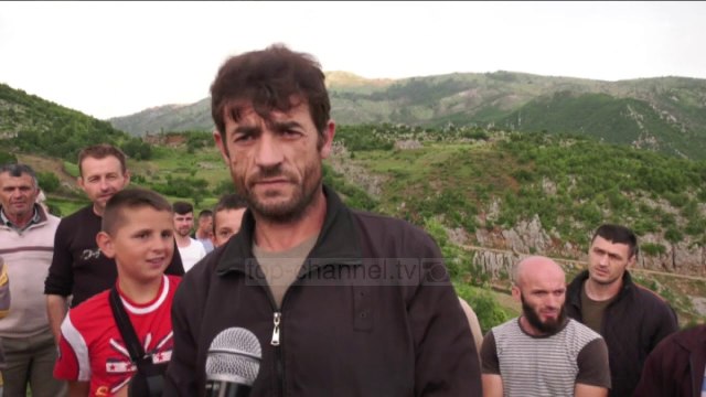 Në mbrojtje të pyjeve, banorët e 4 fshatrave në protestë - Top Channel Albania - News - Lajme