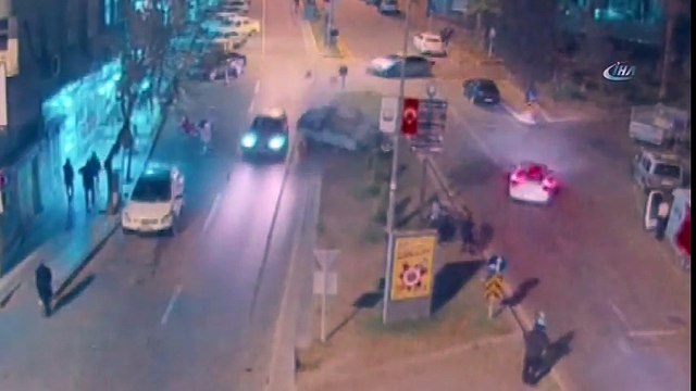 Şanlıurfa'da 5 Kişinin Yaralandığı Kaza Kamerada
