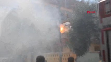 İzmir Elektrik Direğinde Korkutan Yangın