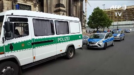 Polícia atira contra um homem na catedral de Berlim