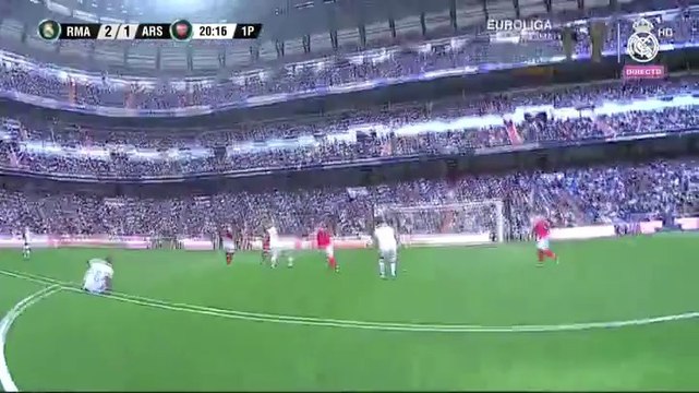 Golazo de Guti con las Leyendas del Real Madrid al Arsenal (Corazón Classic Match 2018) (2-1)