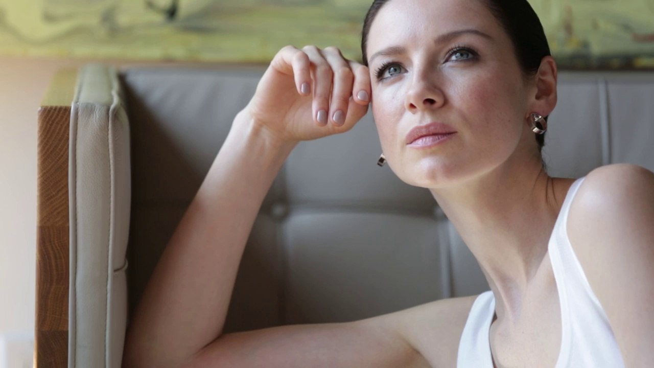 Caitriona Balfe -Flare Shoot Behind the Scenes