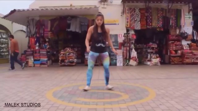 Elle danse le Harba Shuffle dans le monde entier