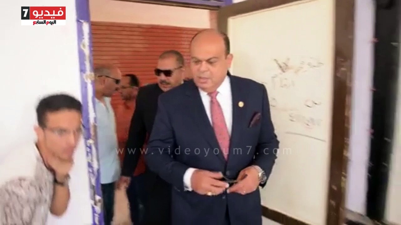 محافظ مطروح يتفقد لجان الثانوية العامة ويطمئن على راحة الطلاب والمراقبين