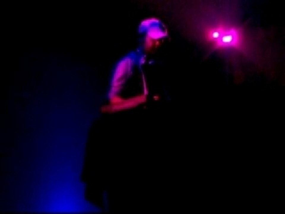 TIM LE EL LIVE AT LOUISE GALLERY (BELGIUM)