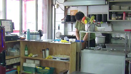 "최저임금 긍정효과 90%" 근거자료 공개...실직자·자영업자는 빠져 / YTN