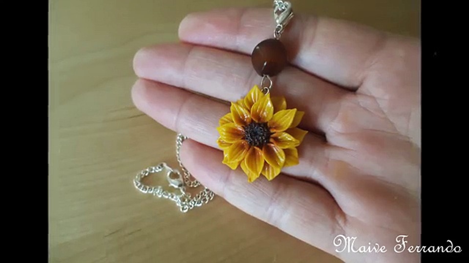 Polymer Clay Sunflower Pendant Tutorial || Maive Ferrando - Vidéo  Dailymotion