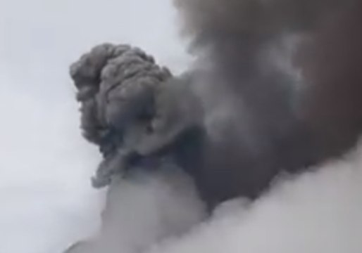 Hiker Witnesses Moment Guatemala's Fuego Volcano Erupts, Spewing Deadly Lava