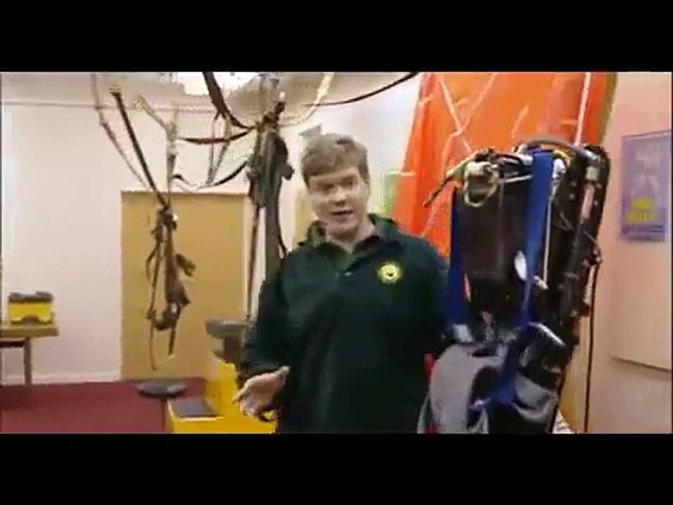 Ray Mears Extreme Survival S02E04 - Military Survival