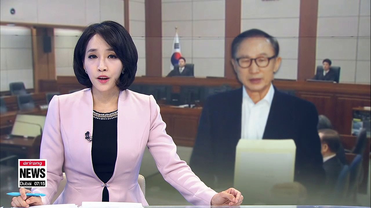 Ex-President Lee Myung-bak in court as third hearing starts in his corruption trial
