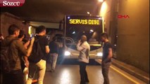Zincirlikuyu'da gece yarısı metrobüs isyanı