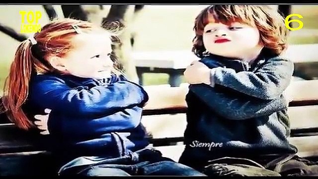 10 Cosas Extrañas Que Las Mujeres Hacen Cuando Les Gusta Un Hombre