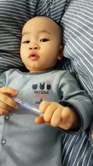 cute baby speaking vietnamese