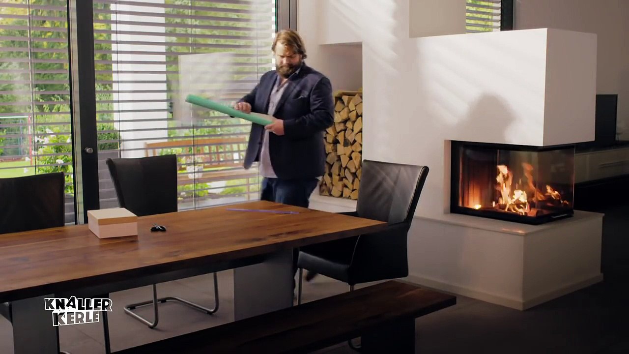 'Ich bin liegen geblieben!' | Knallerkerle | SAT.1 TV