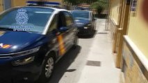 La Policía detiene en Algeciras a 2 personas con 30 garrafas de gasolina para las narcolanchas