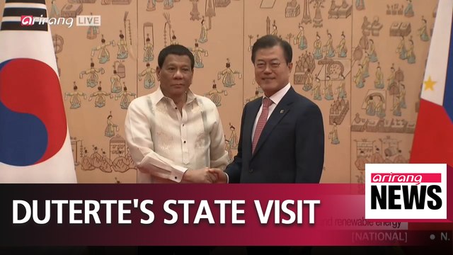 Presidents Moon and Duterte hold summit meeting at Blue House