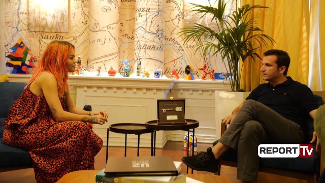 Veliaj i jep Çelësin e Qytetit këngëtares me famë botërore, Rita Ora: Tirana në rrugë suksesi