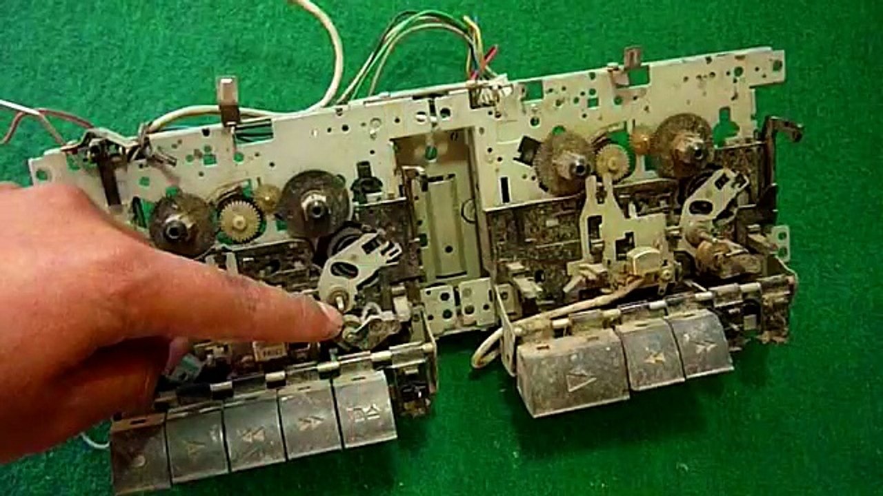 Cómo Hacer Un Avión Casero Que se Desplaza (Fácil De Hacer)