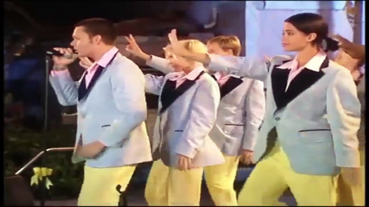 S Club 7 -03- Tie A Yellow Ribbon Round The Old Oak Tree [T.V. Shows Version]