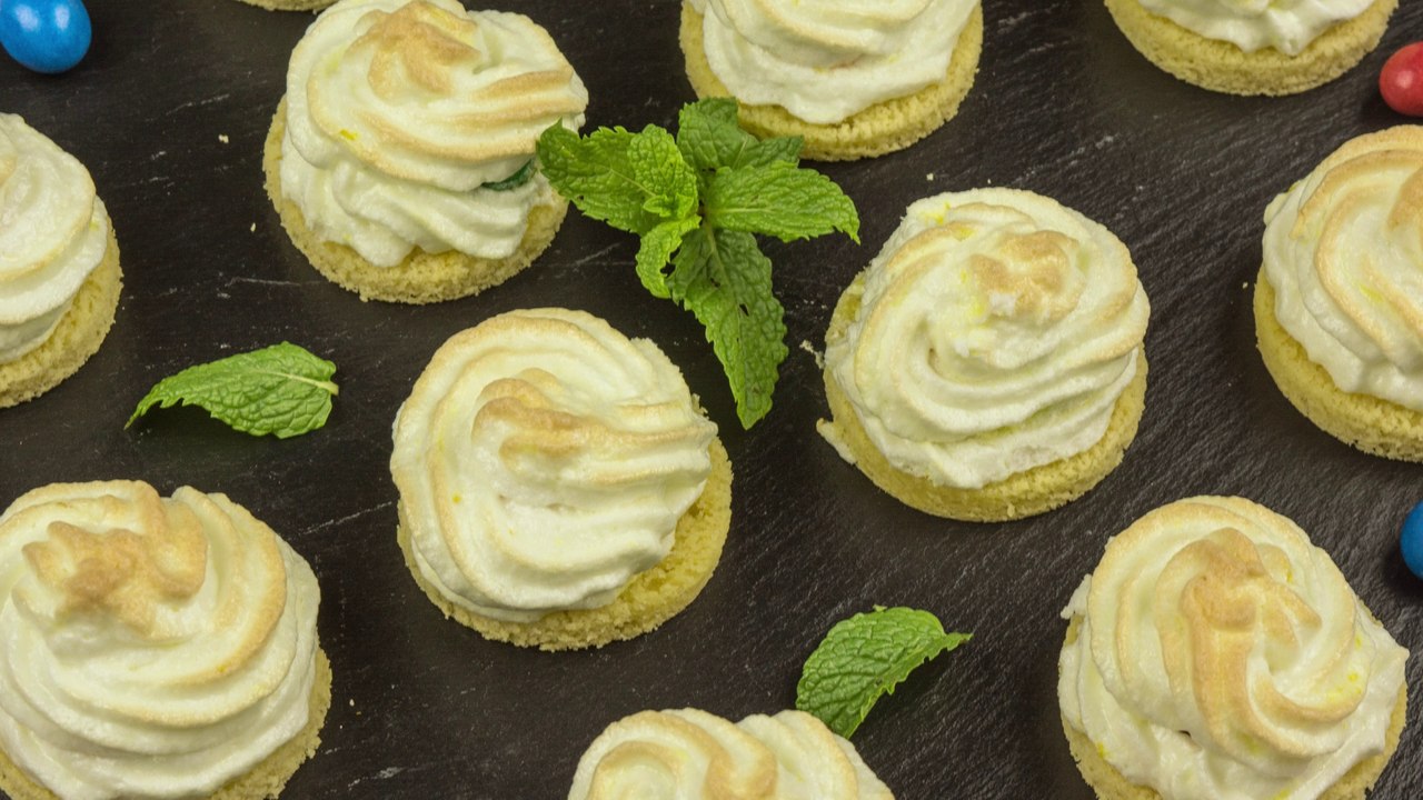 Montaditos Riquísimos y Super Fáciles de Merengue con Sorpresa