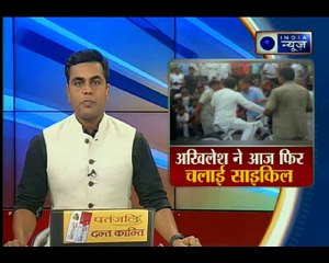 उत्तर प्रदेश के पूर्व मुख्यमंत्री अखिलेश यादव अपना सरकारी बंगला खाली करने के बाद खेला क्रिकेट