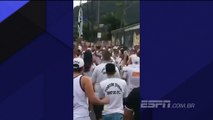 Torcida do Santos protesta em frente ao CT Rei Pelé; assista