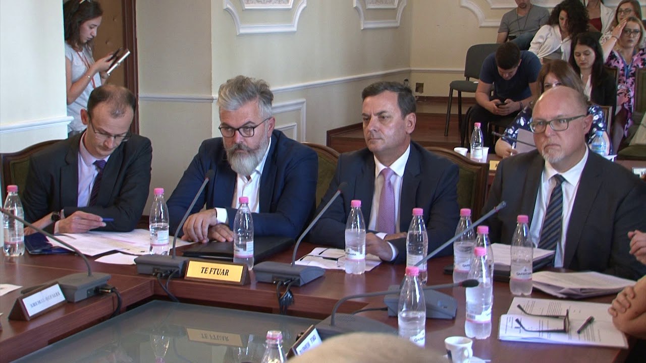 LSI KUNDERSHTON NDRYSHIMET PER KLD, MAZHORANCA KERKON KONSENSUS PASI I MUNGOJNE VOTAT LAJM