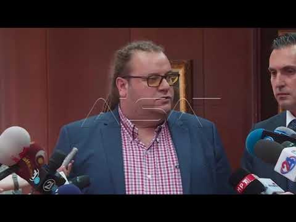 Адеми ја презеде функцијата министер за култура