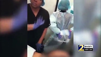 Docteurs qui twerk lors d'une opération