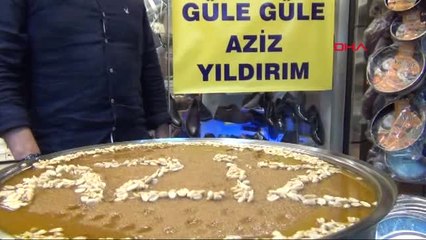 Spor Fenerbahçeli Taraftar Seçimden Sonra Helva Dağıttı