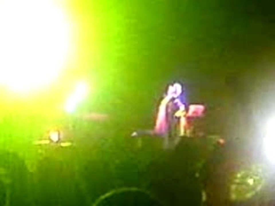 MiSS KiTTin live pont du gard 1