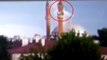 Diyarbakır'da Yıldırım İsabet Eden Caminin Minaresi Yıkıldı! O Anlar Kamerada