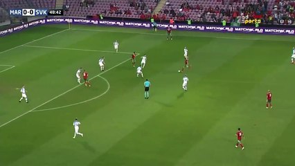 محاولة حكيم زياش الخطيرة أمام سلوفاكيا