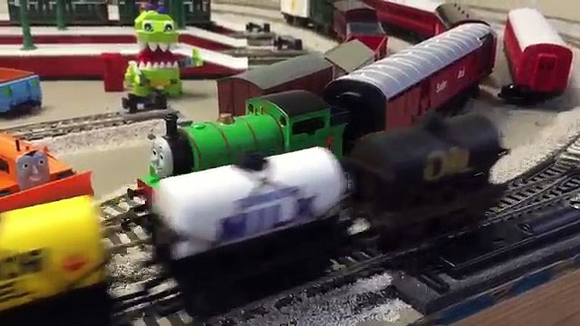 Stepney Helps Thomas & Tanker Train - New Bachmann Brake Van & Coal Wagon