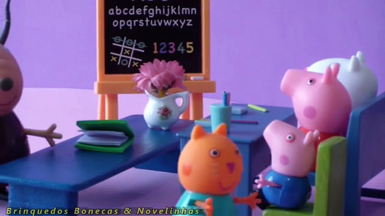 Peppa Pig George na Apresentação de trabalho Escolar. Novelinha completa Em Português