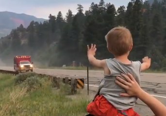 Firefighters Battle Growing 416 Fire in Colorado