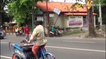 Video viral bocah ngebut, jatuh lalu marah-marah sendiri - TomoNews