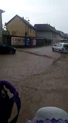 Pluies torrentielles à Aoste (Isère), lundi 4 juin vers 18h15