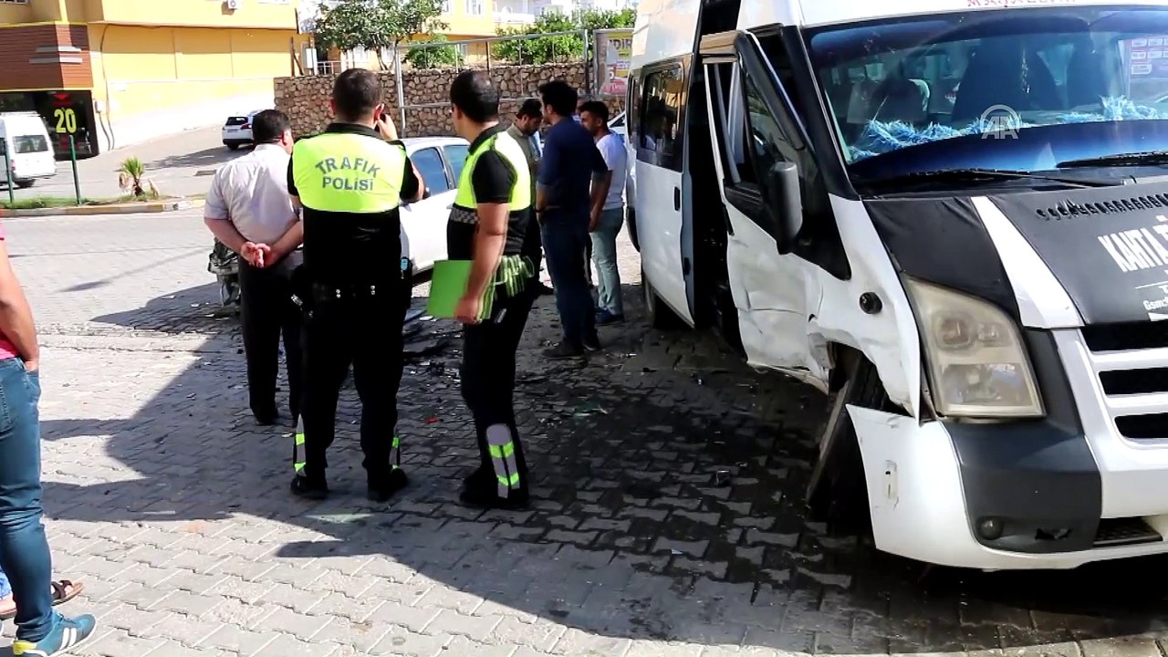 Minibüs ile otomobil çarpıştı: 6 yaralı - ADIYAMAN