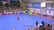 Karim Benzema affronte... des mascottes Burger King au futsal (vidéo)