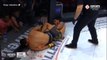 MMA : ils continuent de se battre malgré l'interruption de l'arbitre