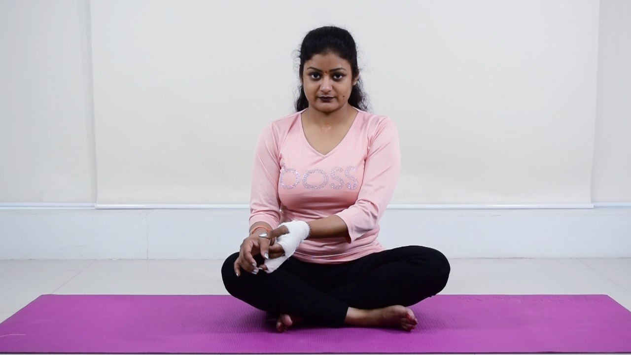 Acupressure for old hand injury pain, हाथ की पुरानी चोट हो रही हो दर्द तो दबाएं ये point |Boldsky