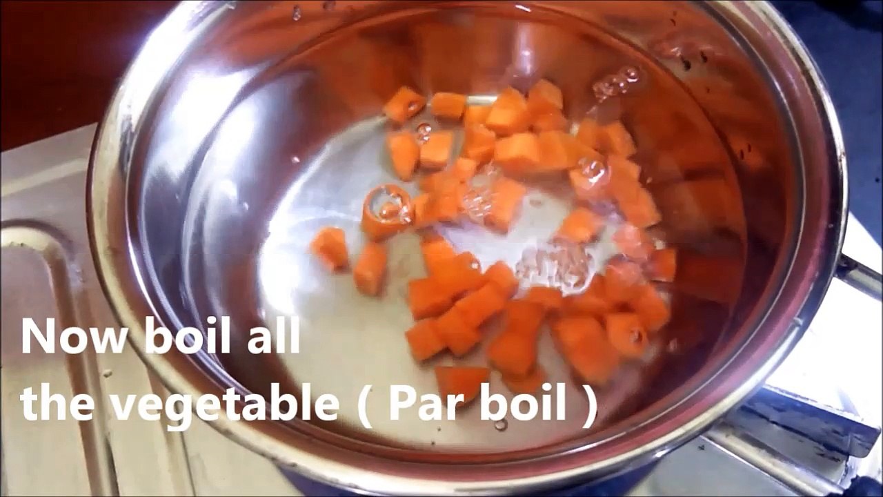 HOW TO MAKE VEGETABLE OMELETTE / EGG OMELETTE
