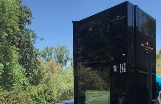 Chrissy Teigen sent Kris Jenner champagne vending machine